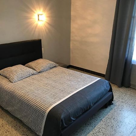 Appartement Tout Confort Avec Parking Ferme Арль Экстерьер фото