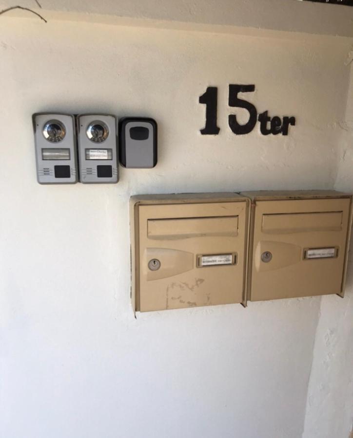 Appartement Tout Confort Avec Parking Ferme Арль Экстерьер фото