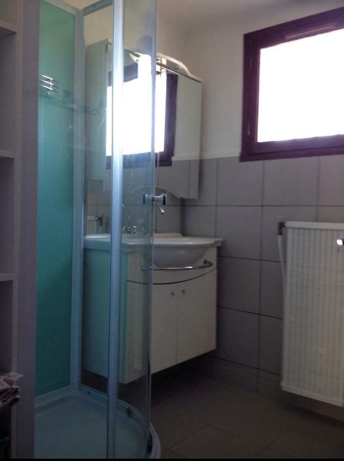 Appartement Tout Confort Avec Parking Ferme Арль Экстерьер фото